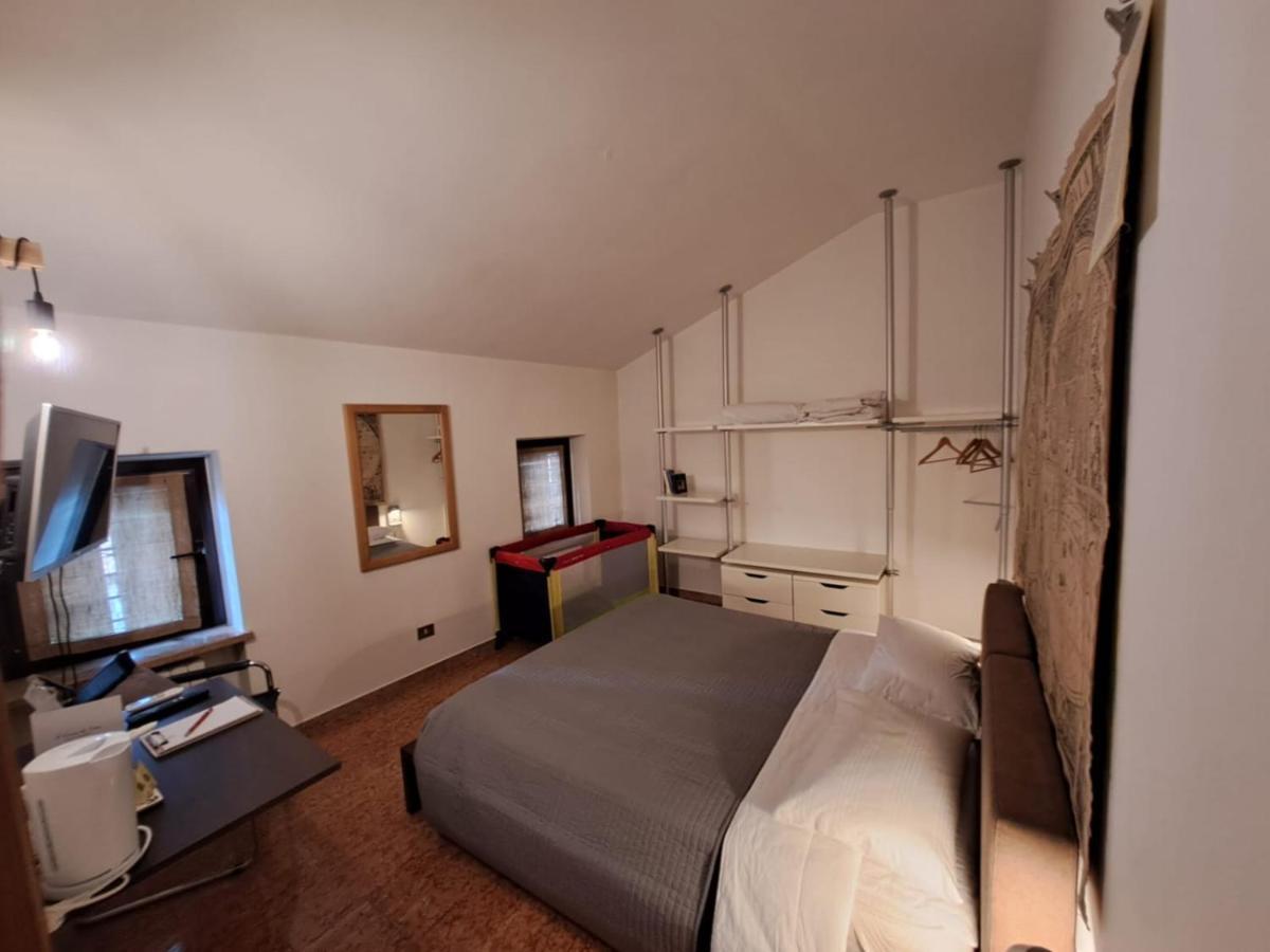 A Casa Di Tom Bed and Breakfast SantʼAmbrogio di Valpolicella Exteriör bild