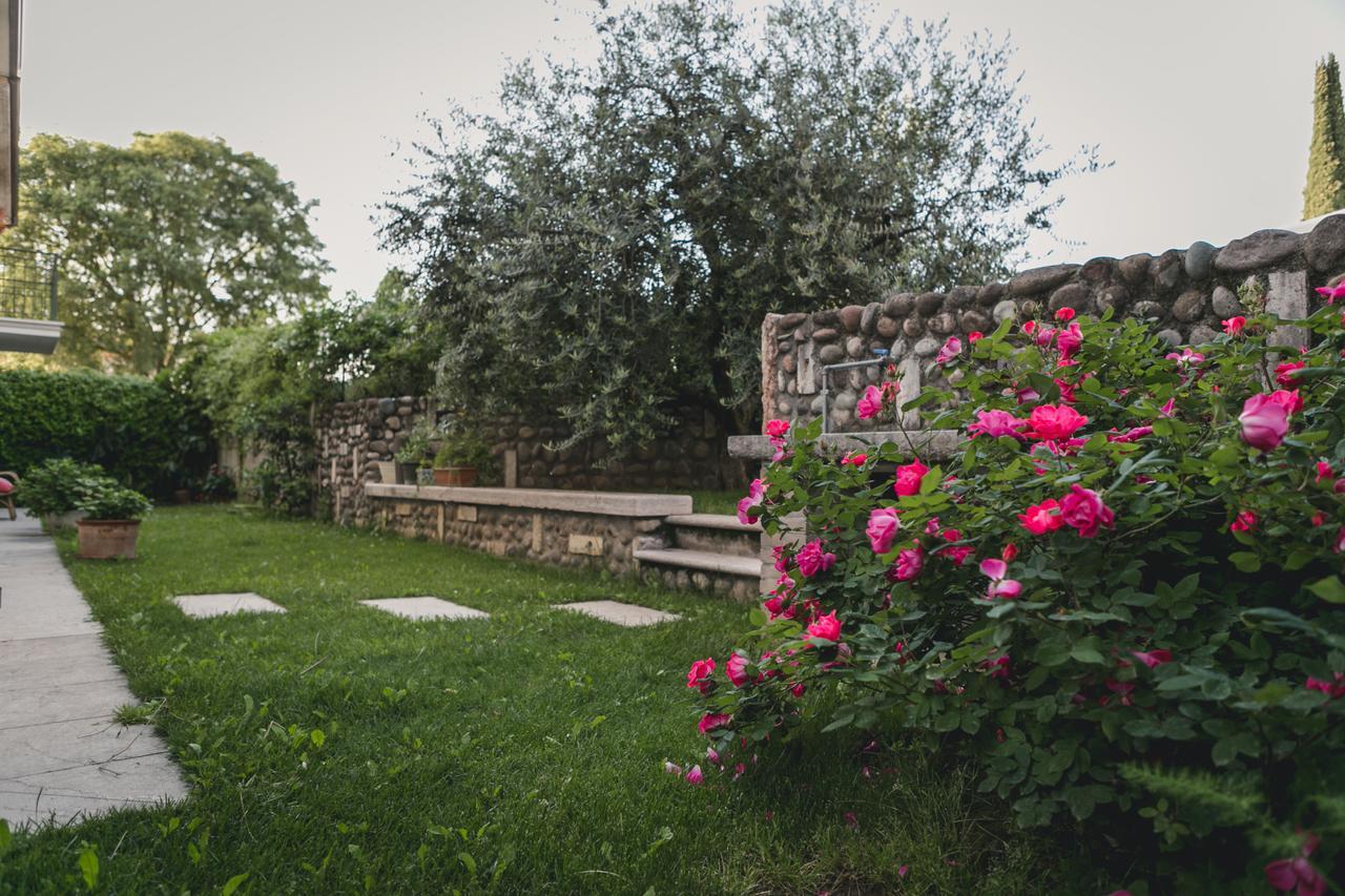 A Casa Di Tom Bed and Breakfast SantʼAmbrogio di Valpolicella Exteriör bild